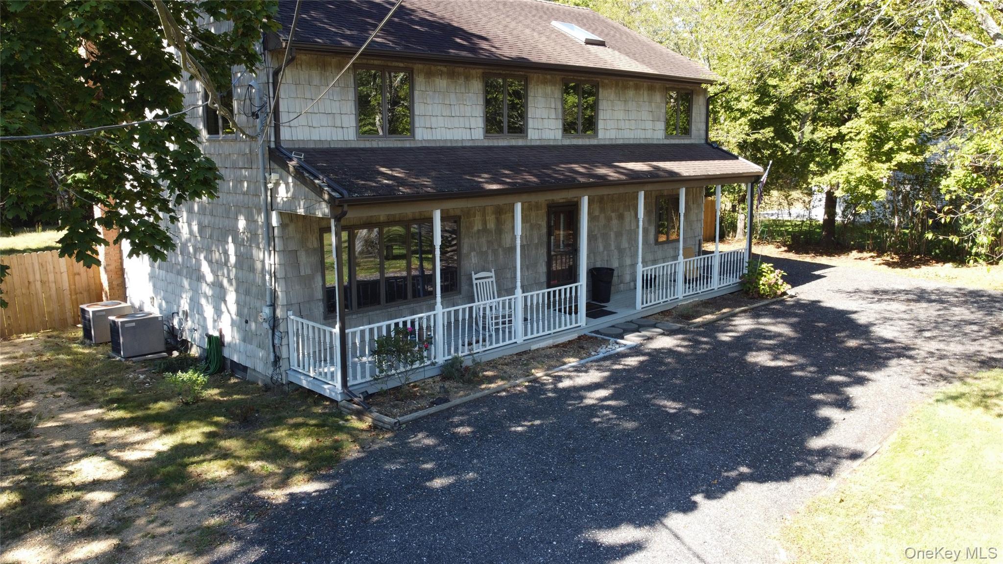 #3 photo, 484 Bicycle Path, サフォーク郡 Port Jefferson Station , NY 11776