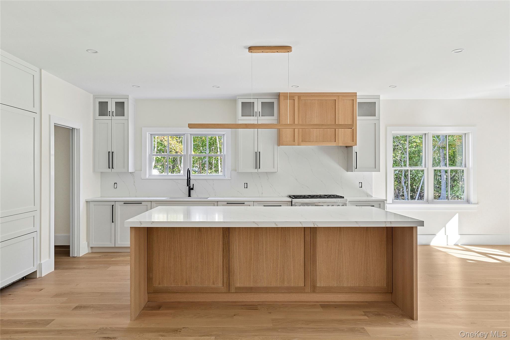 #3 photo, 32 North Bay Avenue, サフォーク郡 Eastport , NY 11941