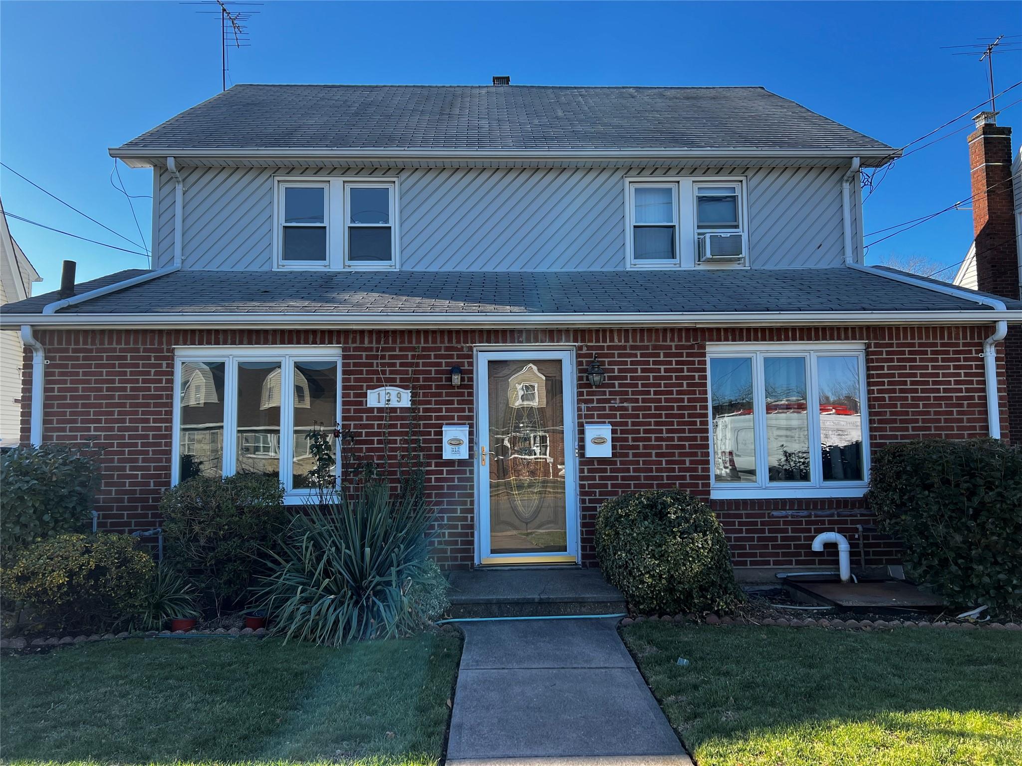 #1 photo, 139 Roslyn Road, নাসাউ কাউন্টি Mineola , NY 11501