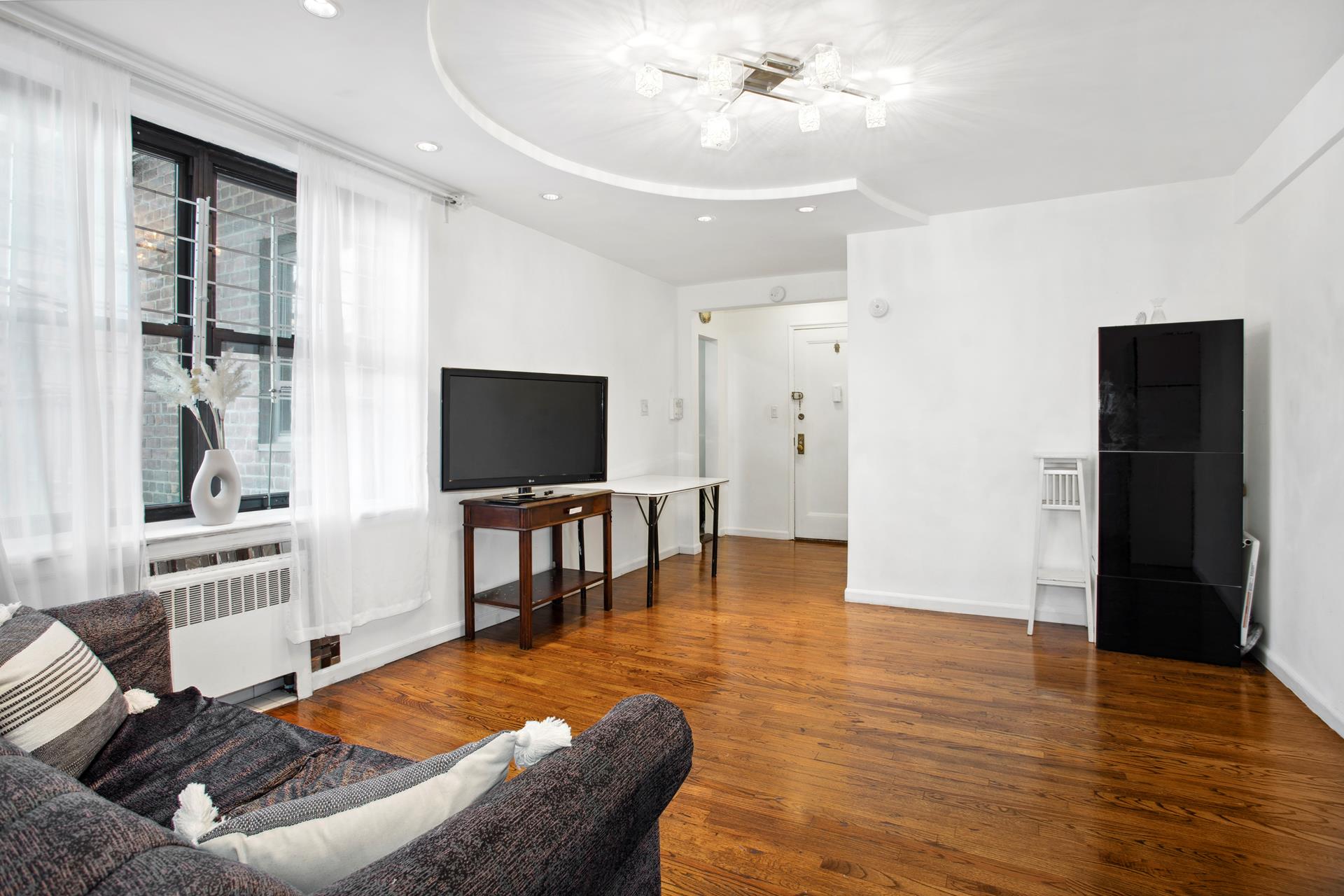 #3 photo, 2807 KINGS Highway, ブルックリン区 Midwood , NY 11210