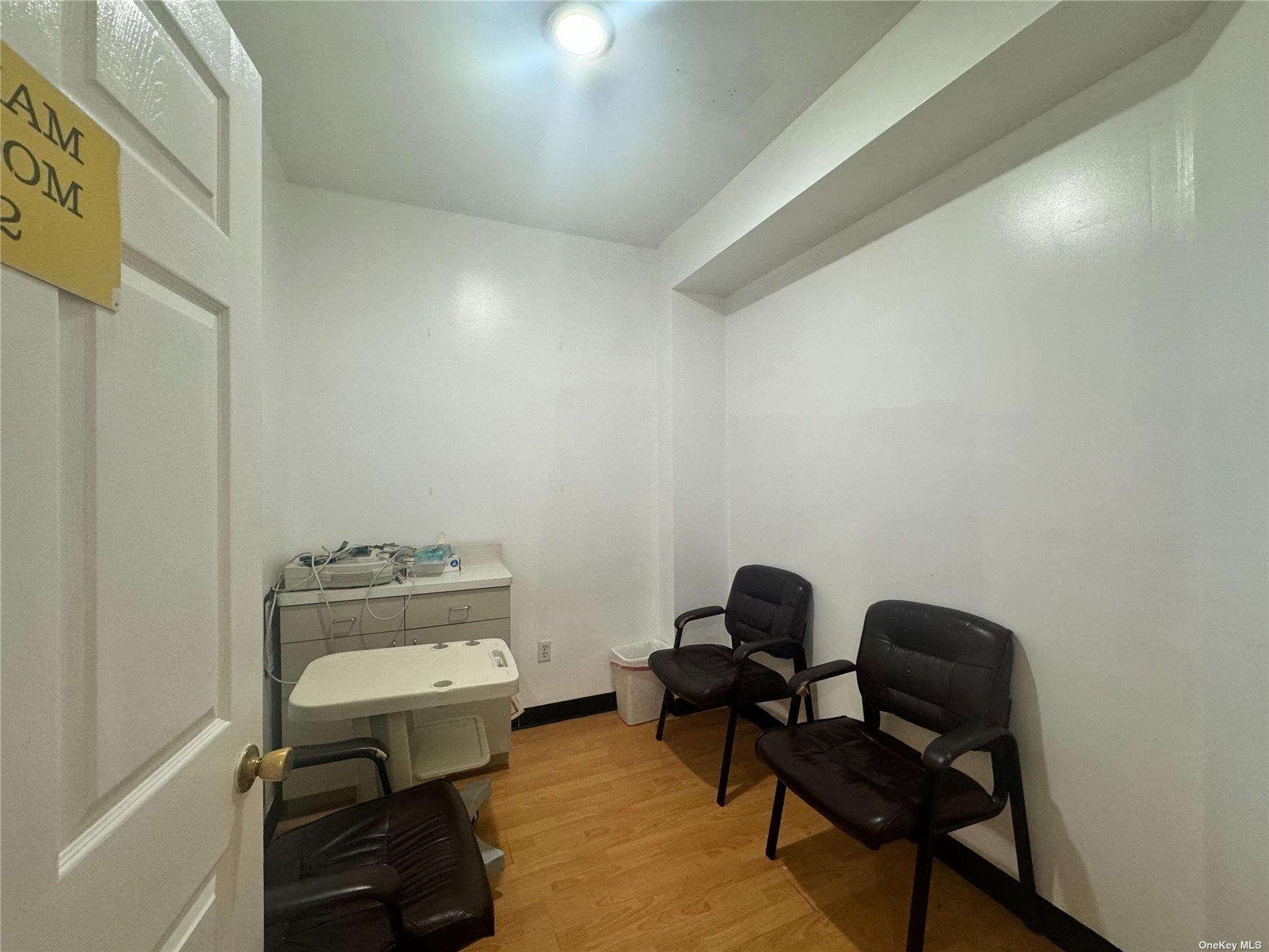 #6 photo, 108-10 72 Street Avenue, クイーンズ区 Forest Hills , NY 11375