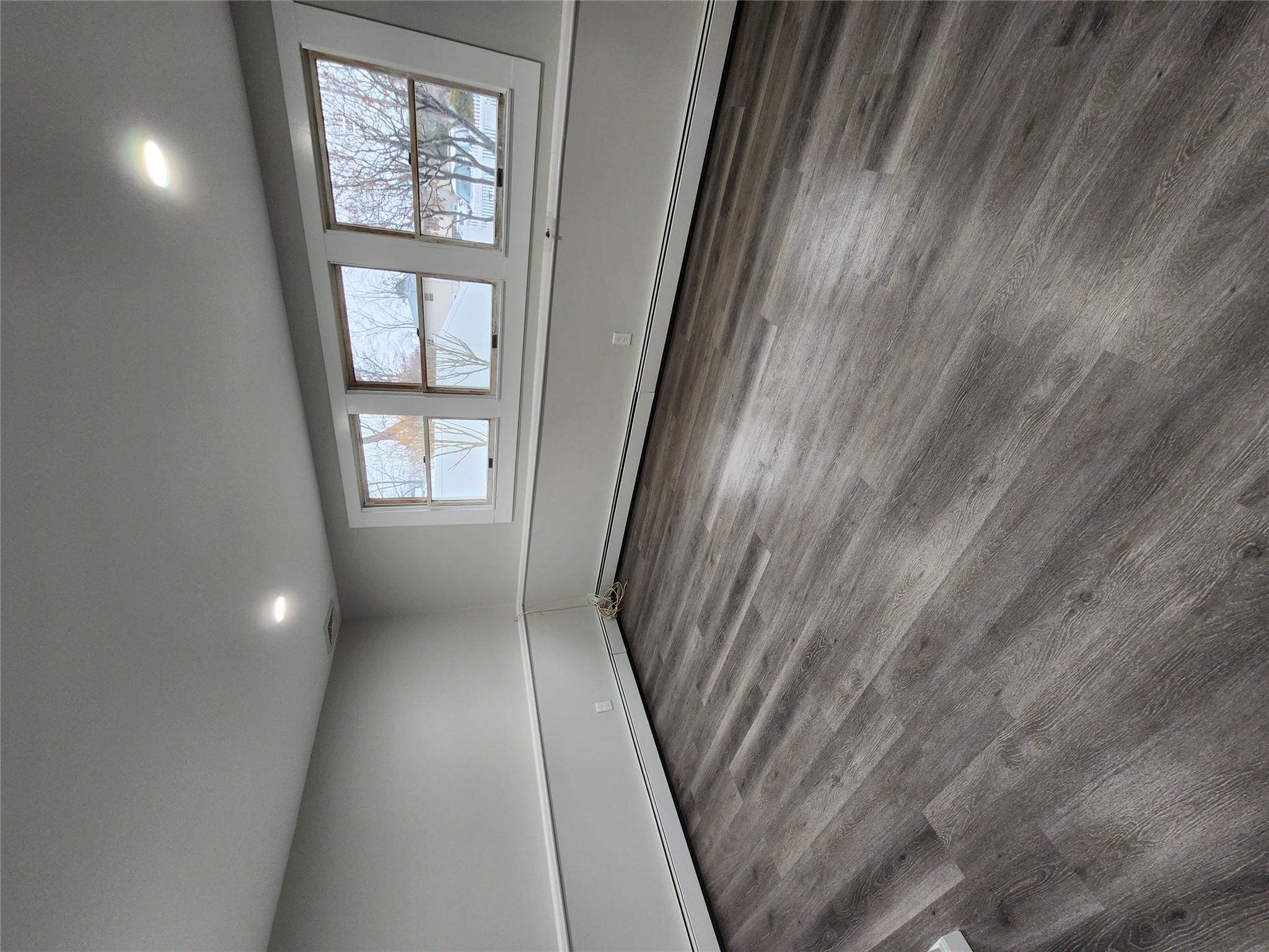 #2 photo, 27 Estates Lane, サフォーク郡 Shoreham , NY 11786