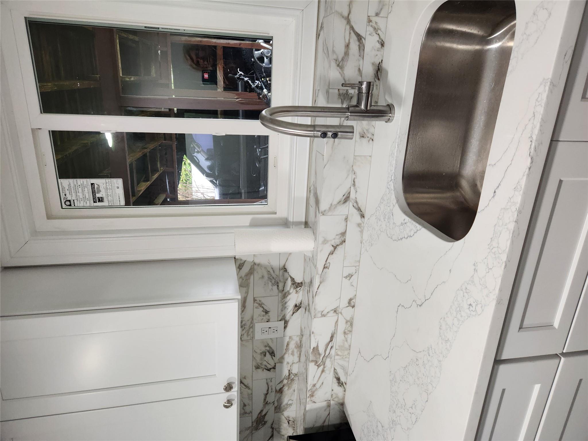 #5 photo, 27 Estates Lane, サフォーク郡 Shoreham , NY 11786