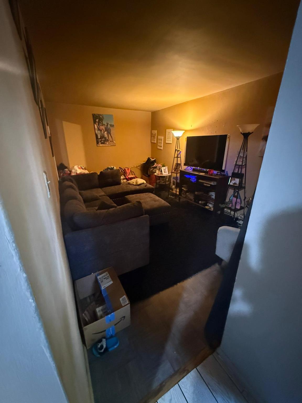 #6 photo, 958 E 103rd Street, Brooklyn , NY 11236