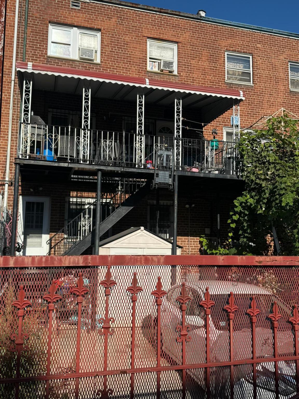 #7 photo, 958 E 103rd Street, Brooklyn , NY 11236