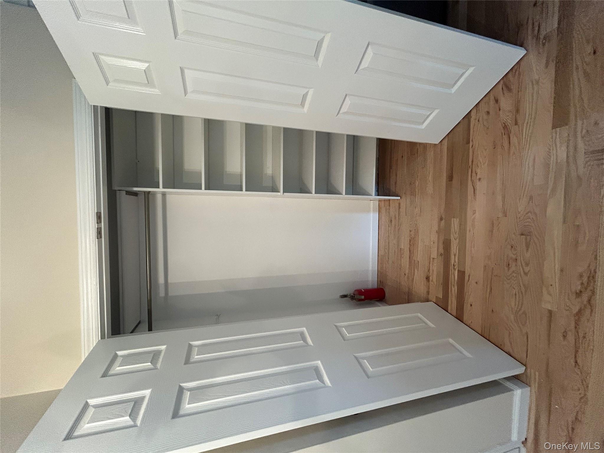 #9 photo, 665 Pelham Road, New Rochelle , NY 10805