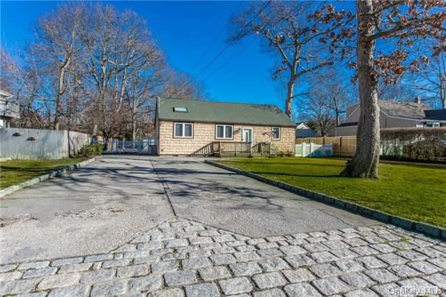 #1 photo, 21 Campbell Lane, Саффолк ‖ East Islip , NY 11730