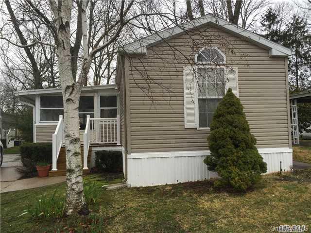 #1 photo, 1661-253 Old Country Road, Riverhead , NY 11901