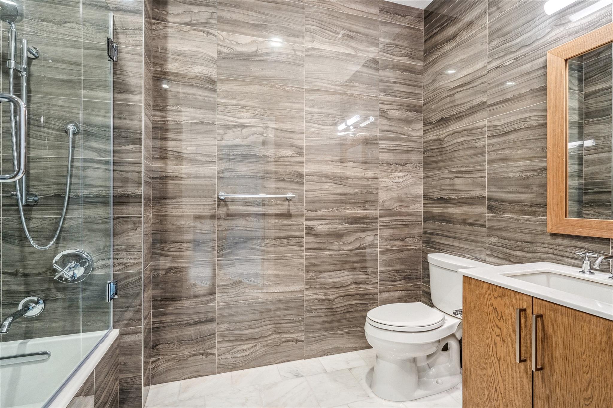 #12 photo, 100 Garvies Point Road, ナッソー郡 Glen Cove , NY 11542