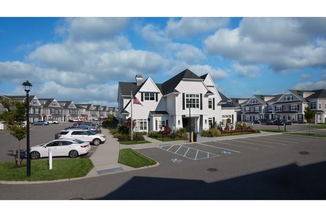 #2 photo, 143 Sutton Court, Mount Sinai , NY 11766