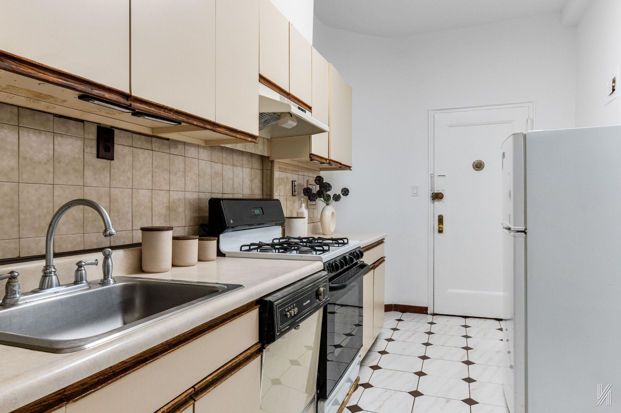 #9 photo, 39-30 52nd Street, 皇后区 木边 Woodside , NY 11377