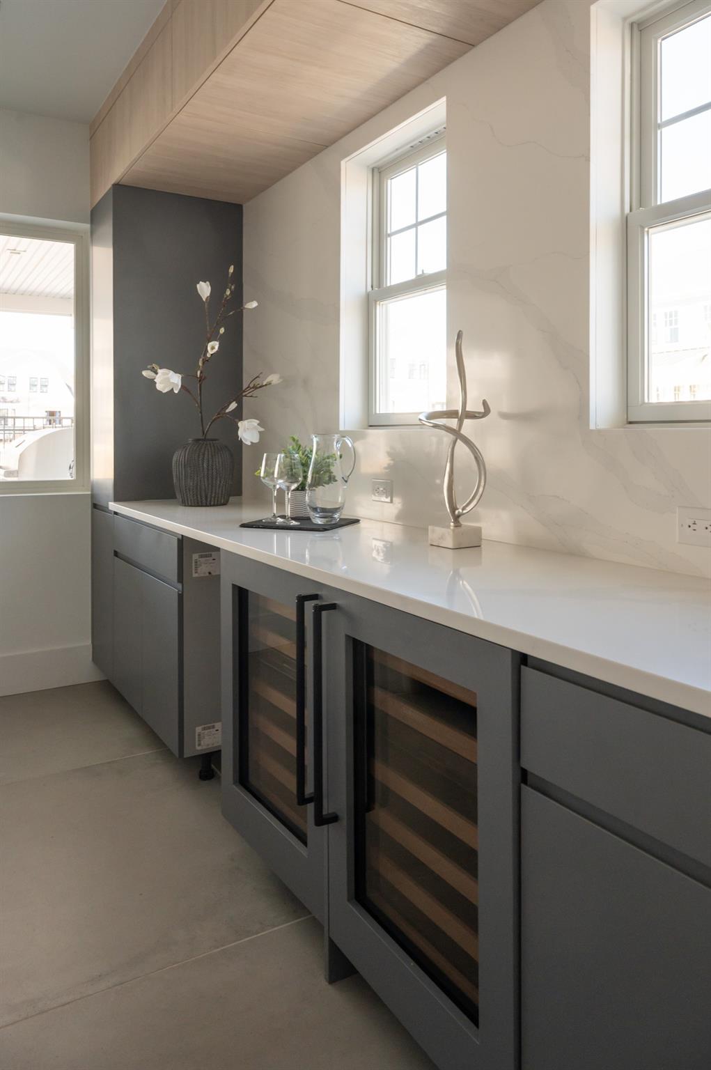 #11 photo, 12 Depot, সাফোক কাউন্টি Westhampton Beach , NY 11978