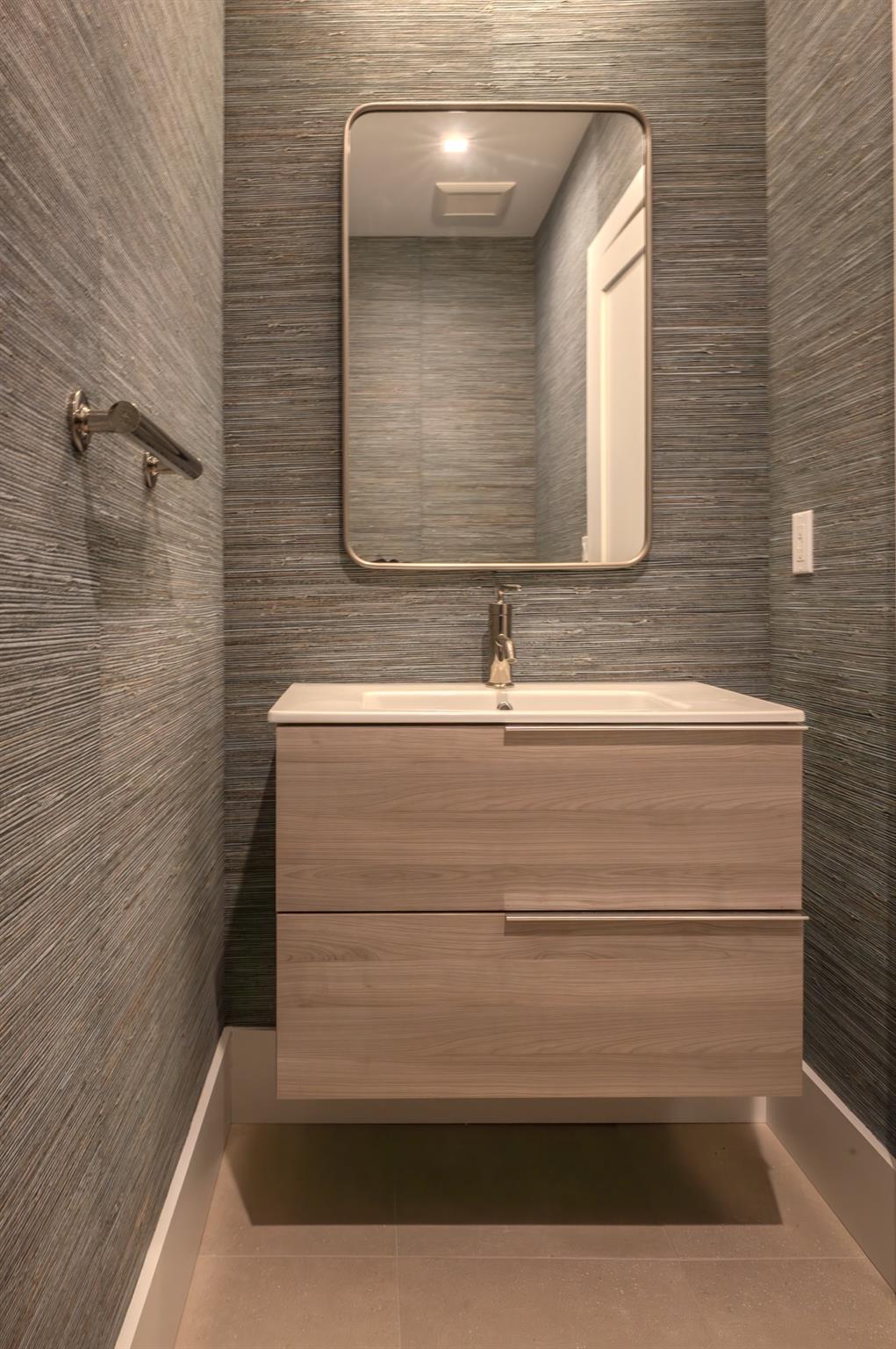 #14 photo, 12 Depot, সাফোক কাউন্টি Westhampton Beach , NY 11978