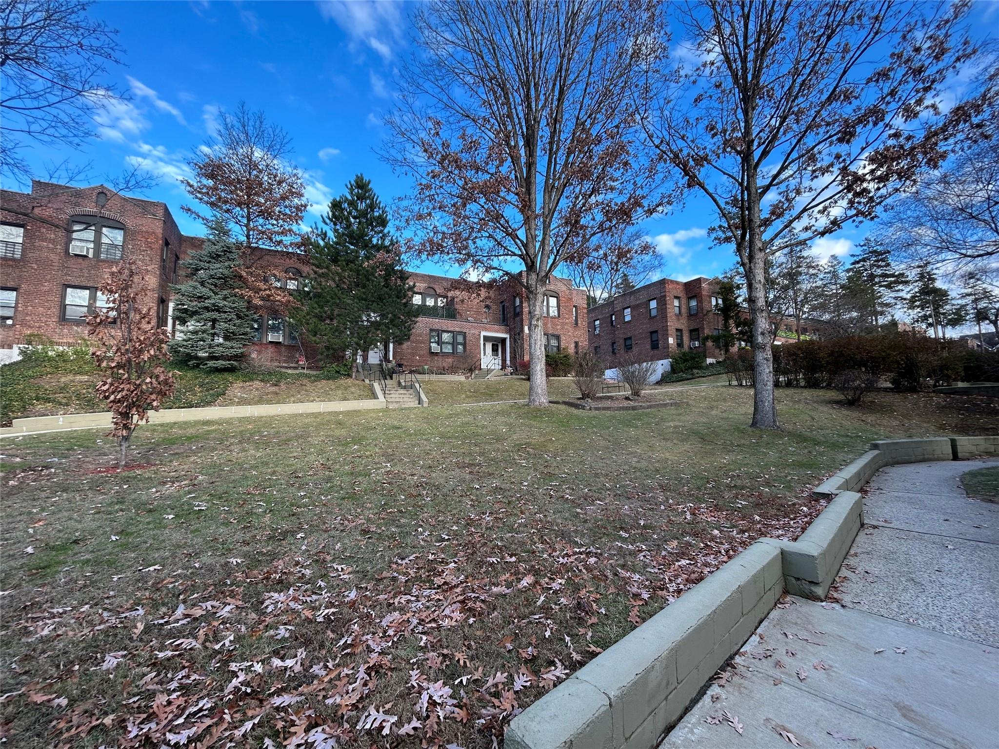 #2 photo, 4001 Little Neck Parkway, クイーンズ区 Little Neck , NY 11363