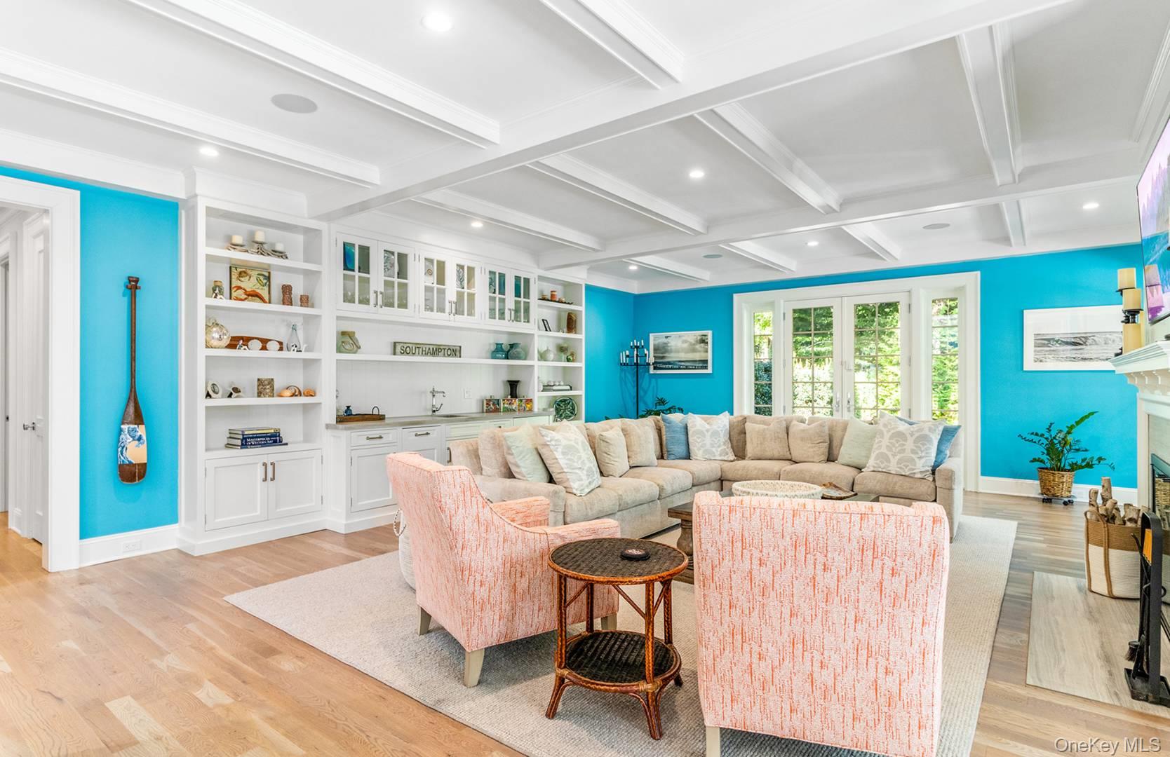 #6 photo, 2 Hannahs Court, Southampton , NY 11968