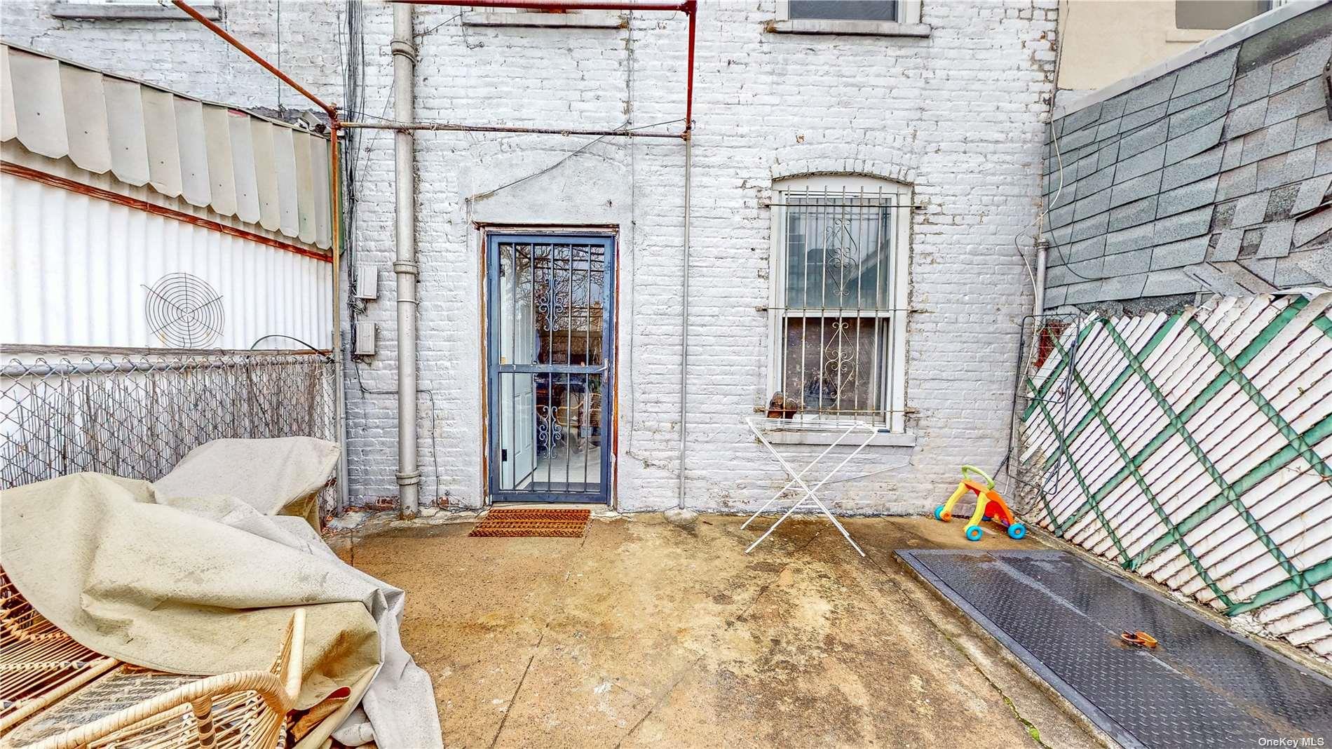 #19 photo, 1446A 30th Avenue, クイーンズ区 Long Island City , NY 11102