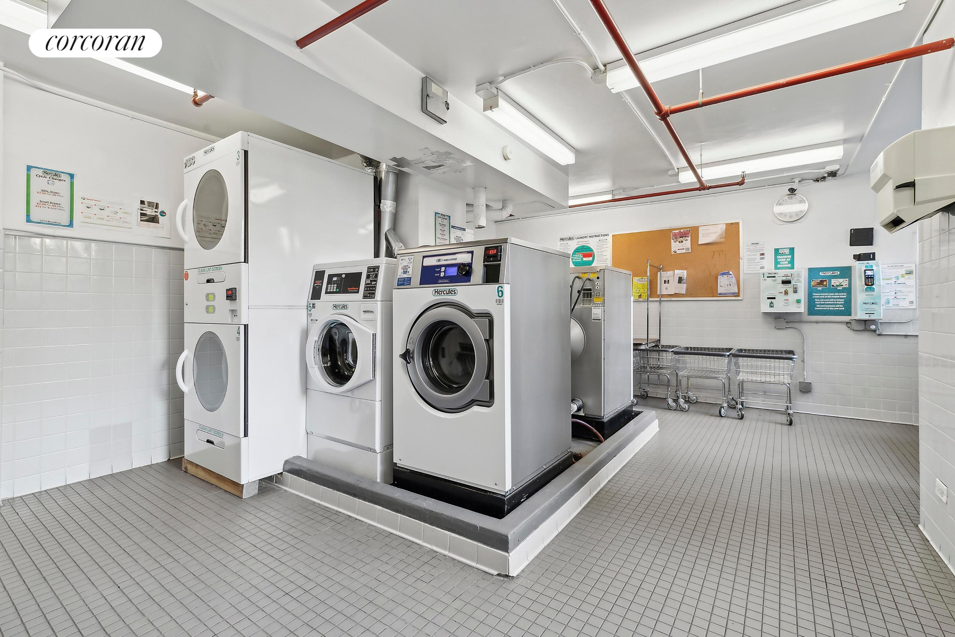 #13 photo, 2373 BROADWAY, マンハッタン Upper West Side , NY 10024