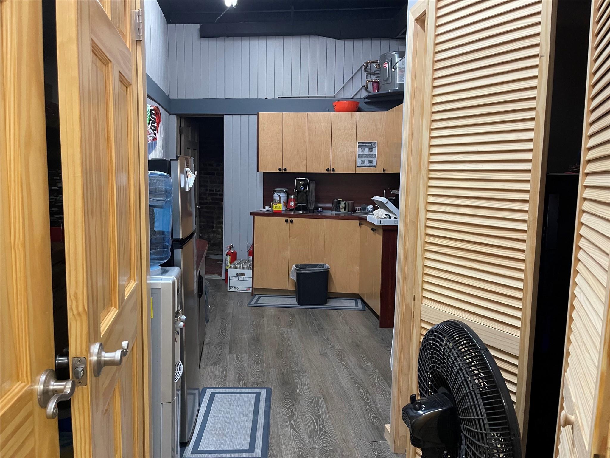 #6 photo, 81-01 Furmanville Avenue, クイーンズ区 Middle Village , NY 11379