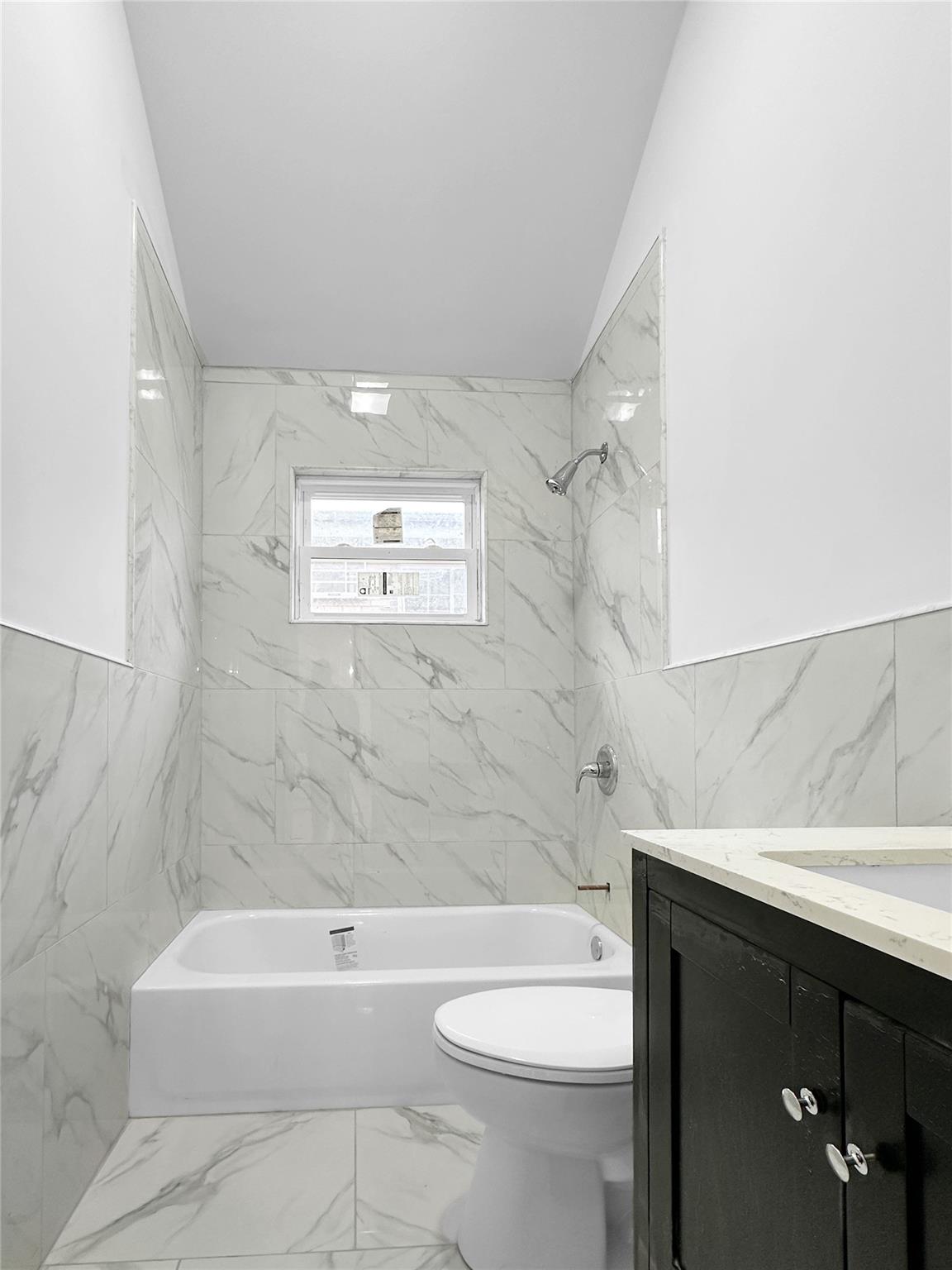 #13 photo, 155-07 110 ave, クイーンズ区 Jamaica , NY 11433