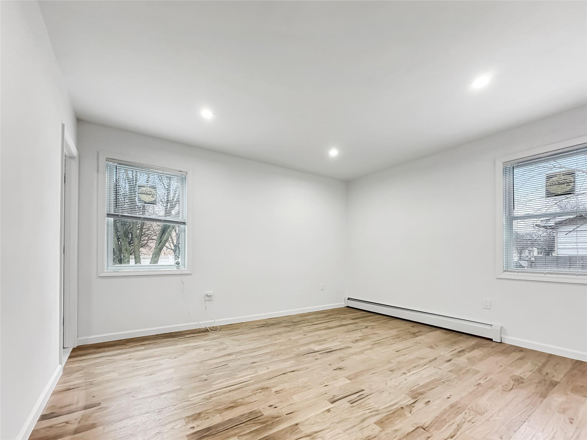 #15 photo, 155-07 110 ave, クイーンズ区 Jamaica , NY 11433