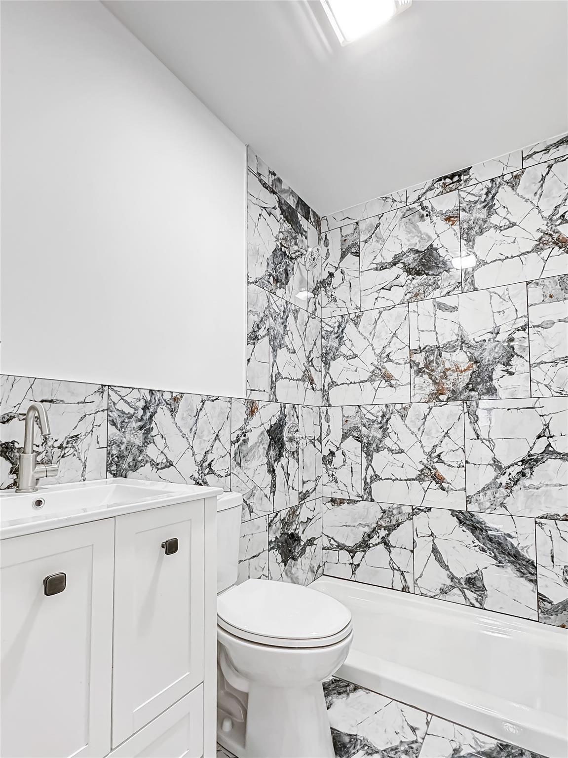 #4 photo, 155-07 110 ave, クイーンズ区 Jamaica , NY 11433