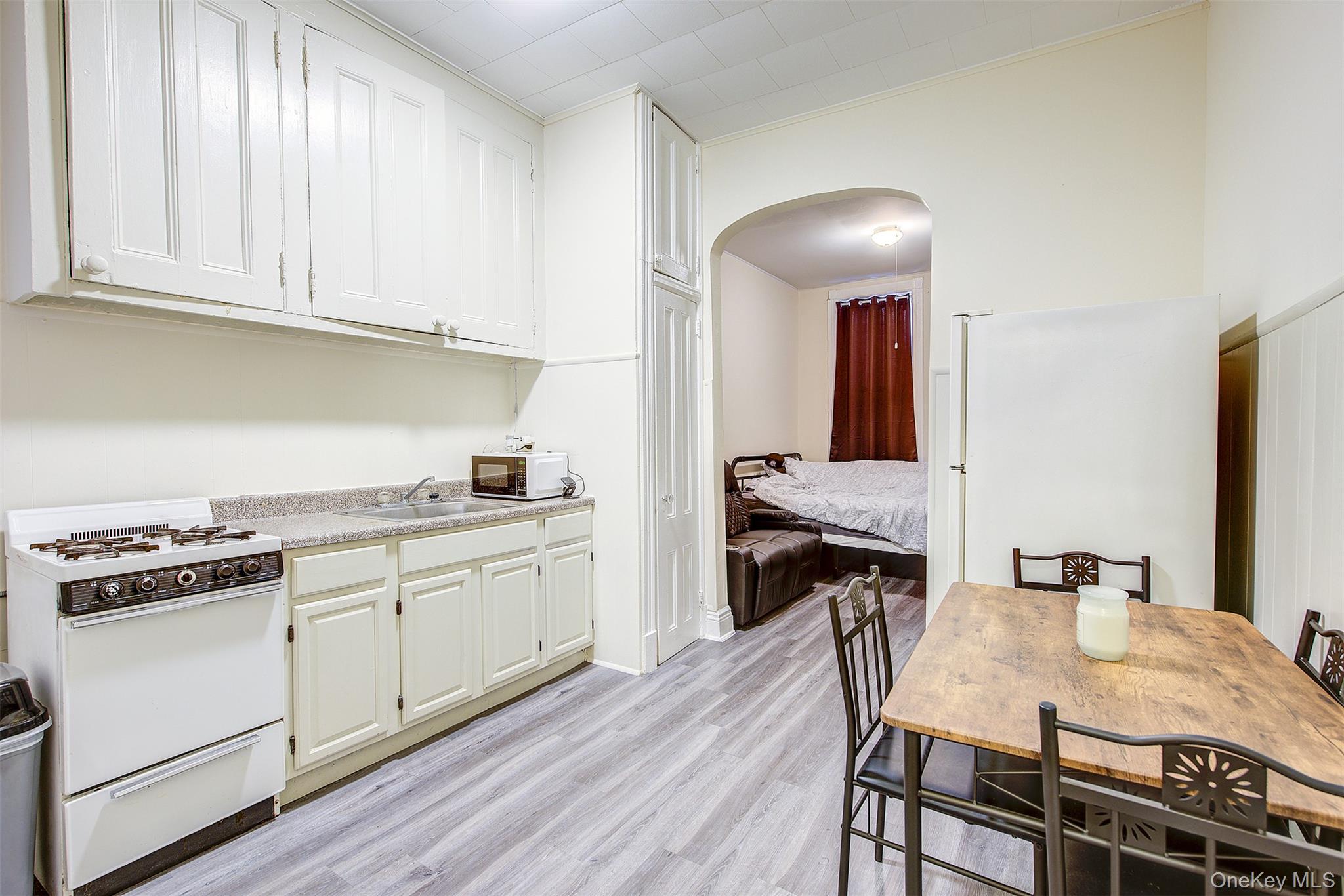 #9 photo, 603 WOODWARD Avenue, クイーンズ区 Ridgewood , NY 11385