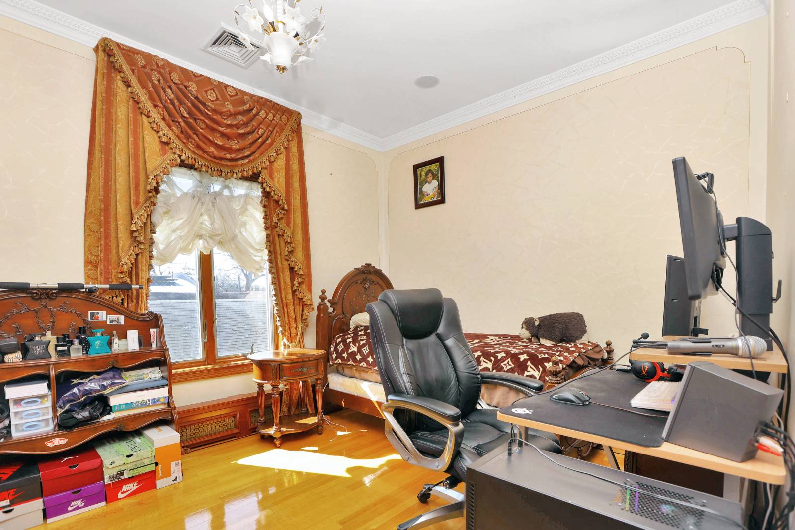 #27 photo, 184-46 Aberdeen Rd, クイーンズ区 Jamaica Estates , NY 11432