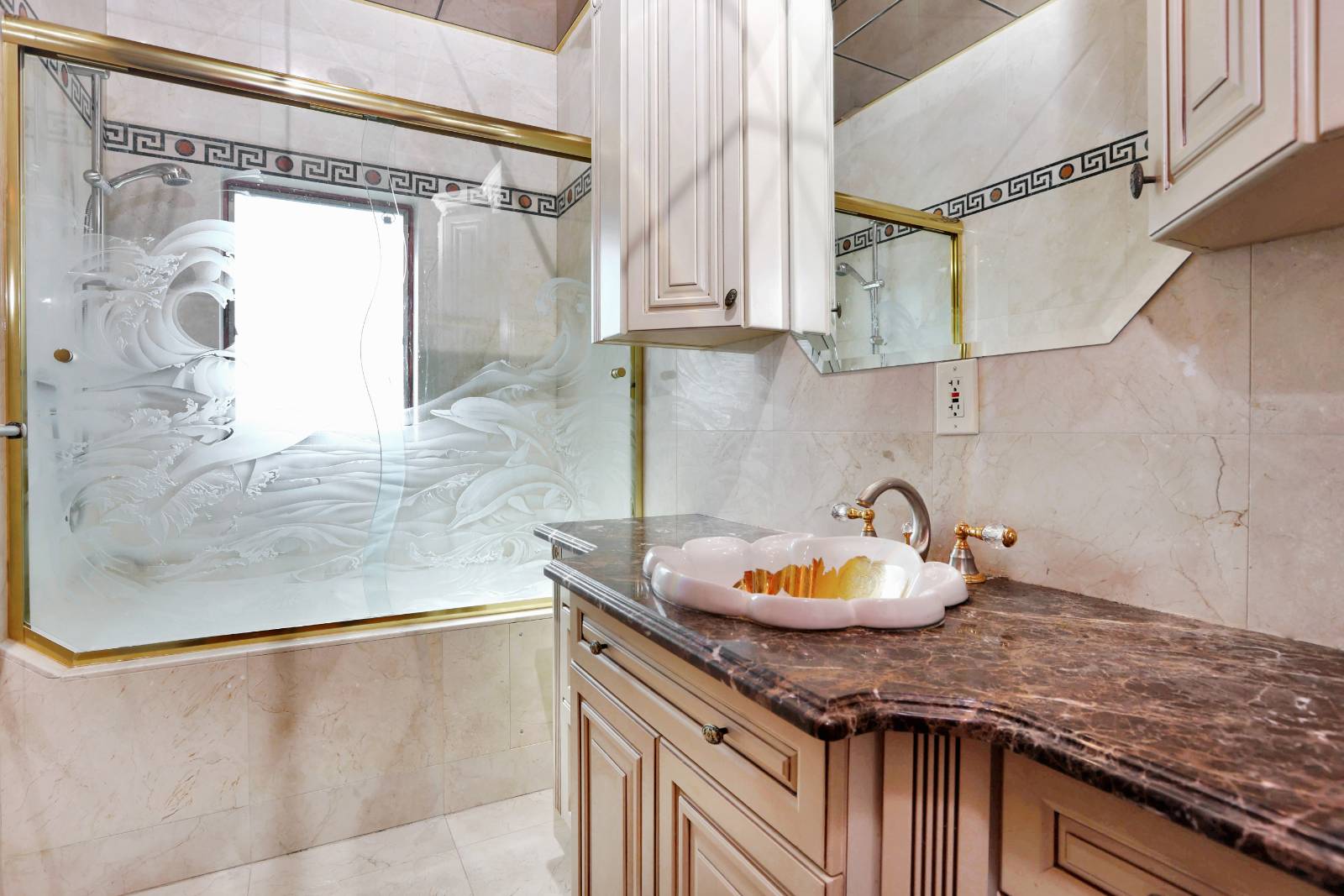 #28 photo, 184-46 Aberdeen Rd, クイーンズ区 Jamaica Estates , NY 11432