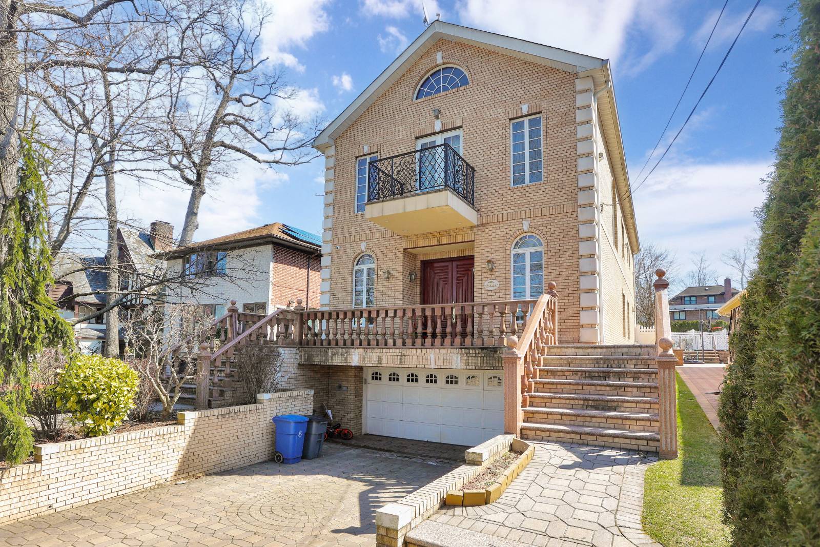 #4 photo, 184-46 Aberdeen Rd, クイーンズ区 Jamaica Estates , NY 11432