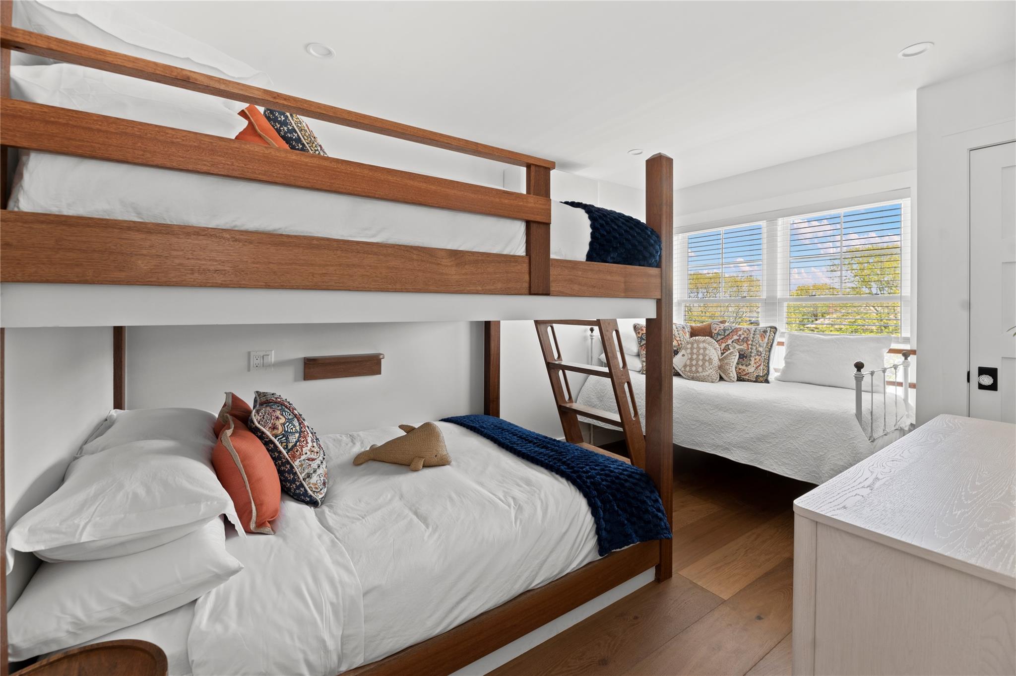 #11 photo, 274 Cottage Walk, Ocean Beach , NY 11770