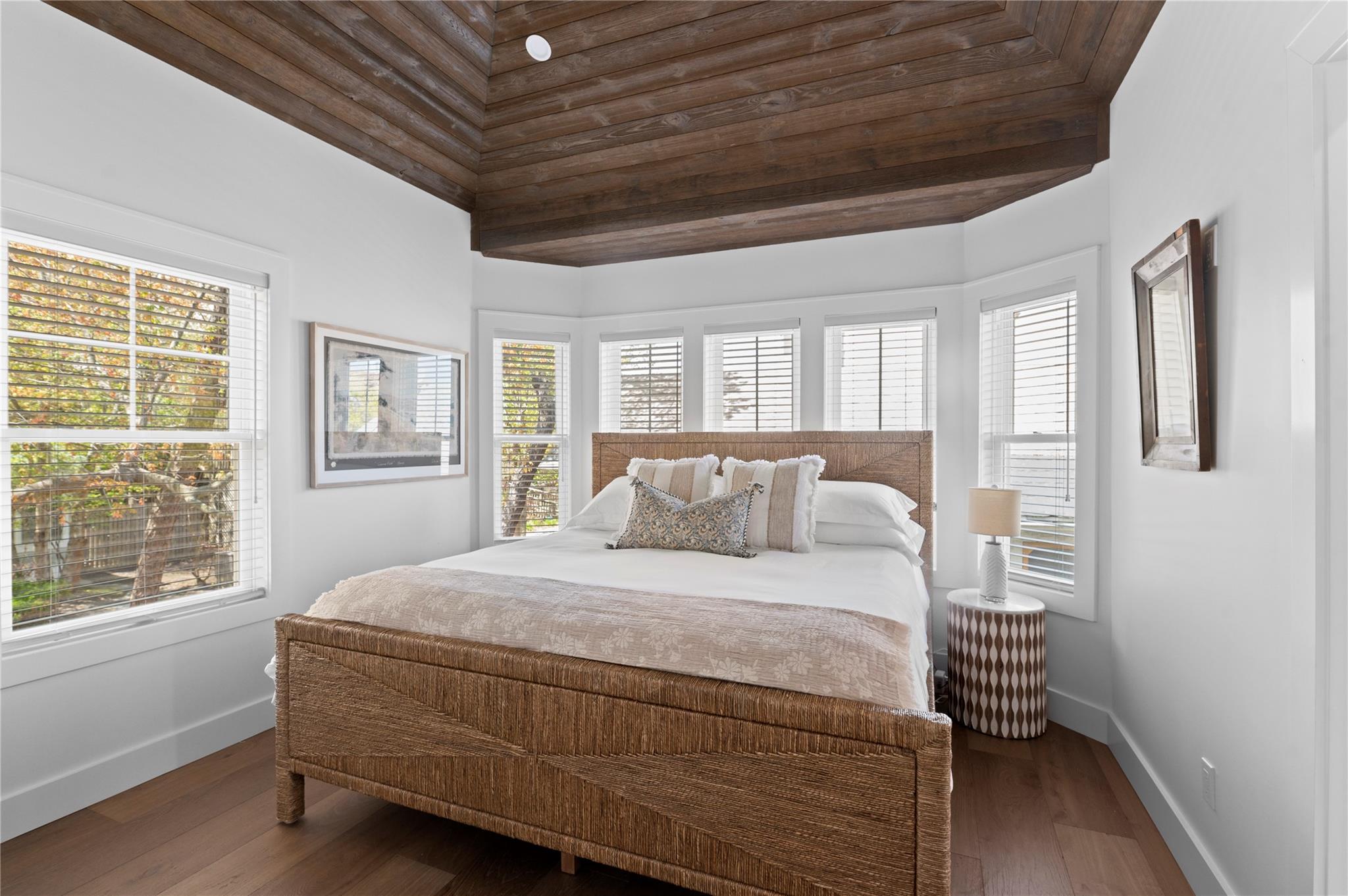 #18 photo, 274 Cottage Walk, Ocean Beach , NY 11770