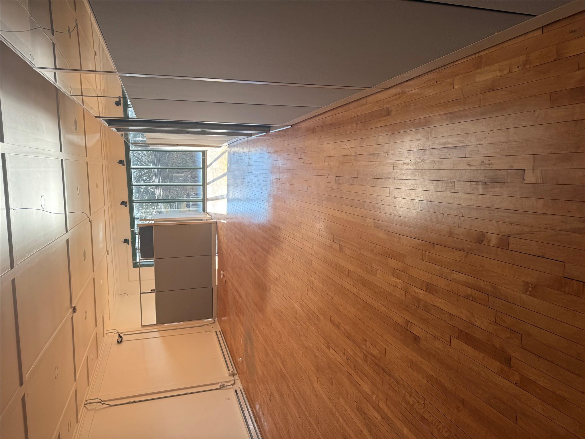 #8 photo, 500 Montauk Highway, Eastport , NY 11941