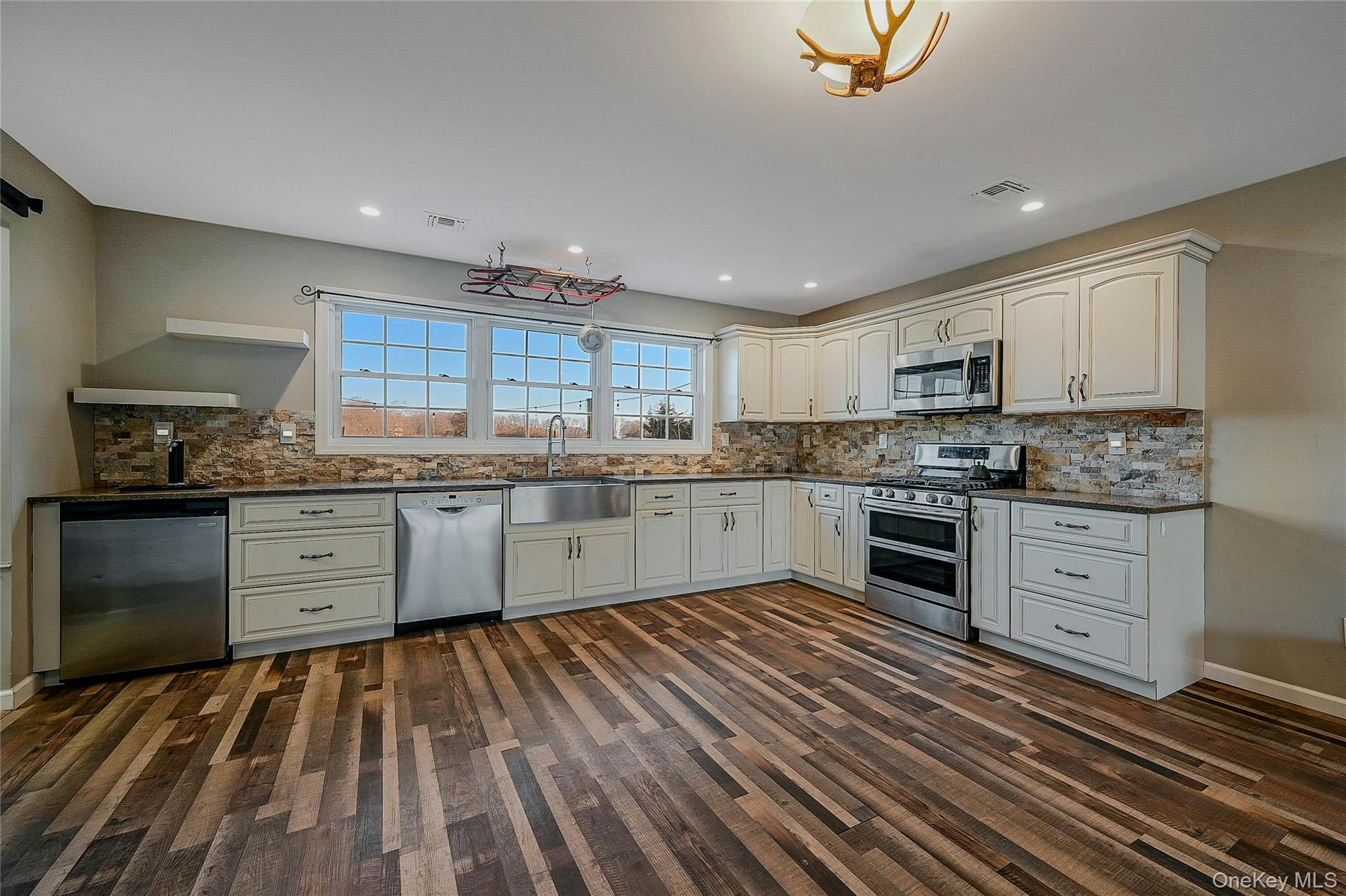 #11 photo, 1727 Main Road, サフォーク郡 Jamesport , NY 11947