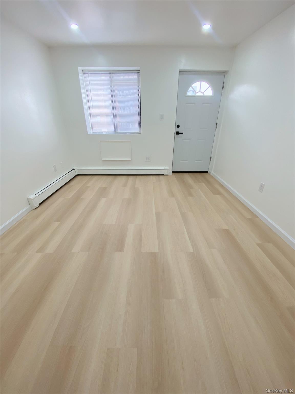 #9 photo, 144-23 Barclay Avenue, Flushing , NY 11355