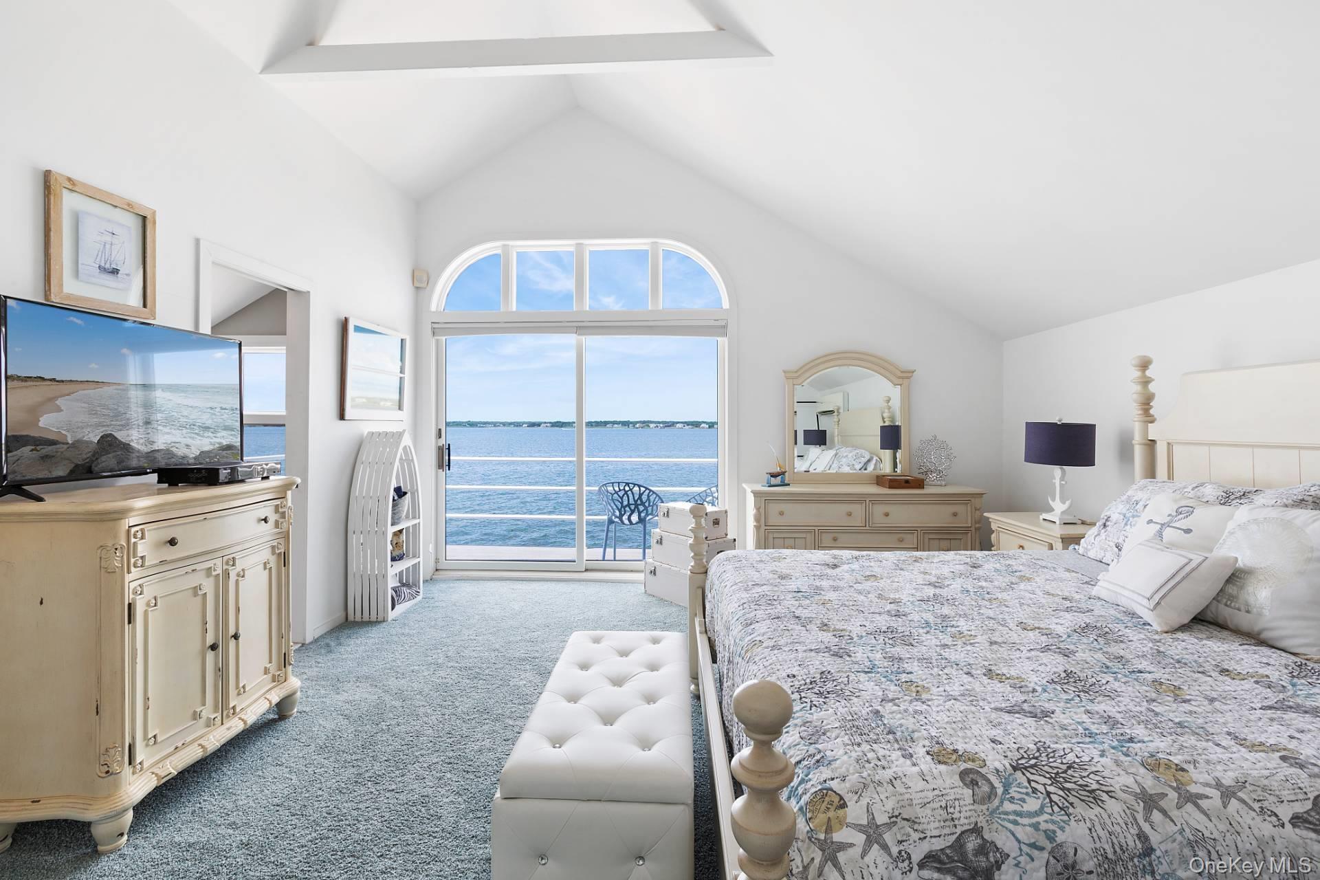 #13 photo, 132 Point Road, サフォーク郡 Westhampton Beach , NY 11978