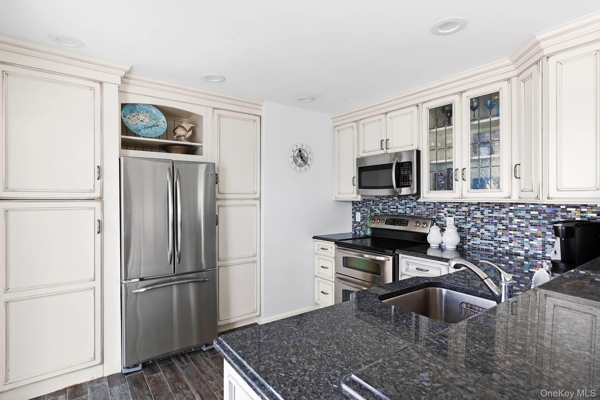 #8 photo, 132 Point Road, サフォーク郡 Westhampton Beach , NY 11978