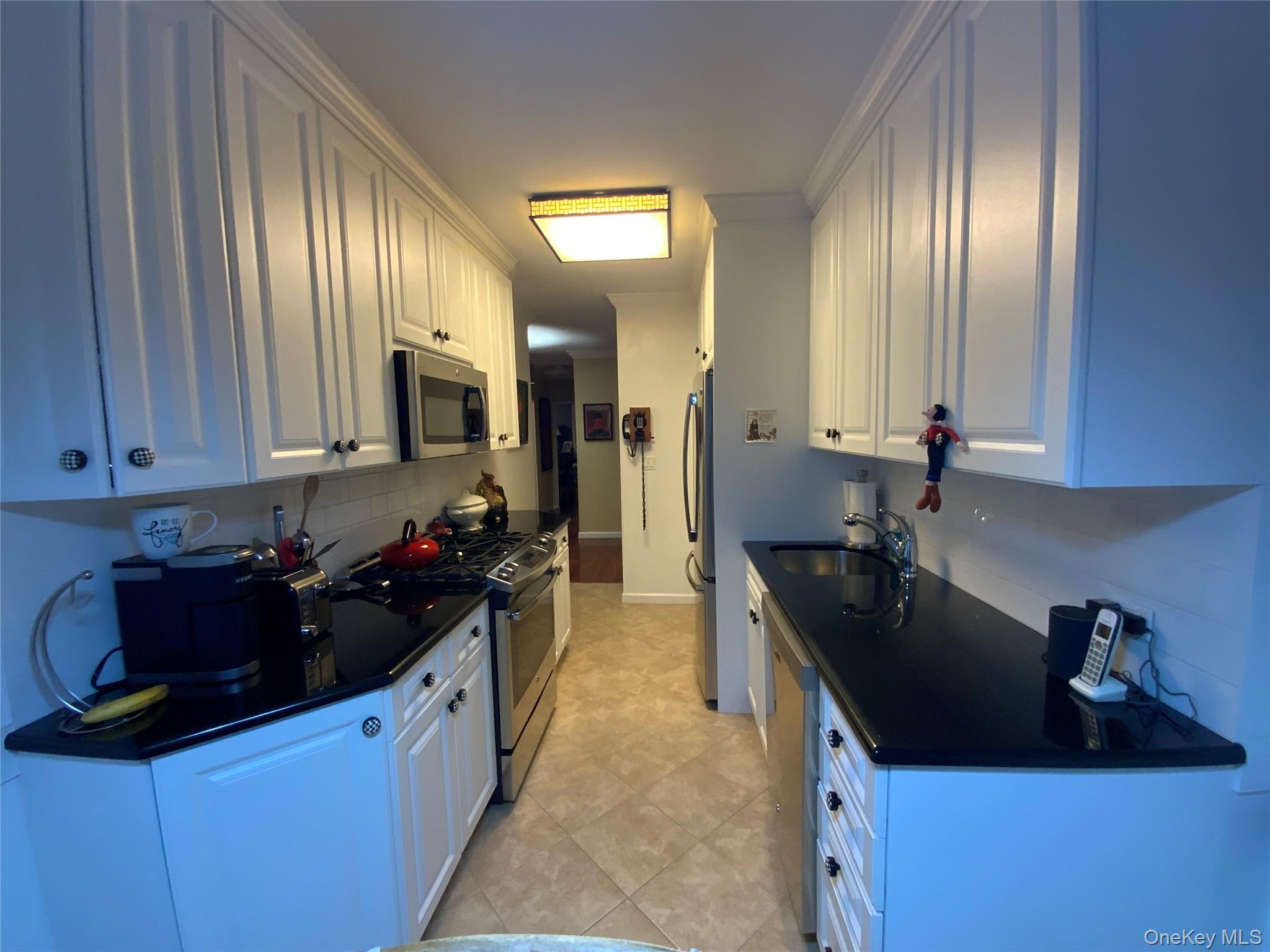 #11 photo, 26910 Grand Central Parkway, クイーンズ区 Floral Park , NY 11005