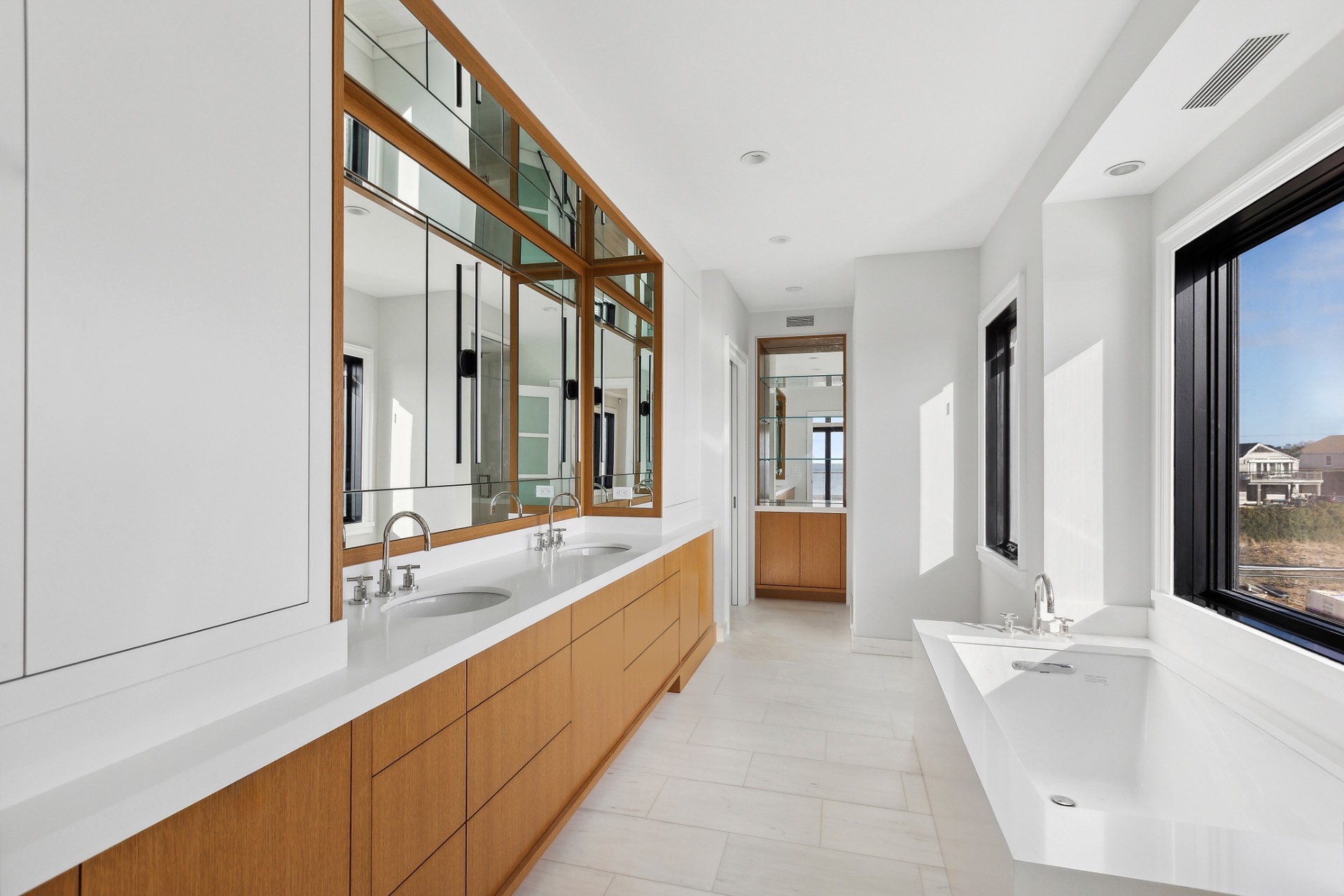 #28 photo, 40 & 42 Deforest Road, サフォーク郡 Montauk , NY 11954