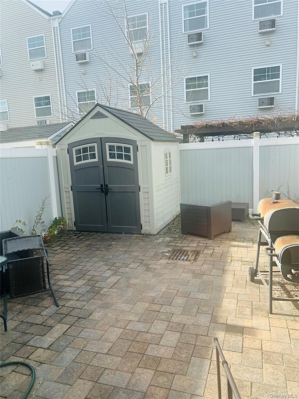 #2 photo, 109 Dolphin Court, Bronx , NY 10473