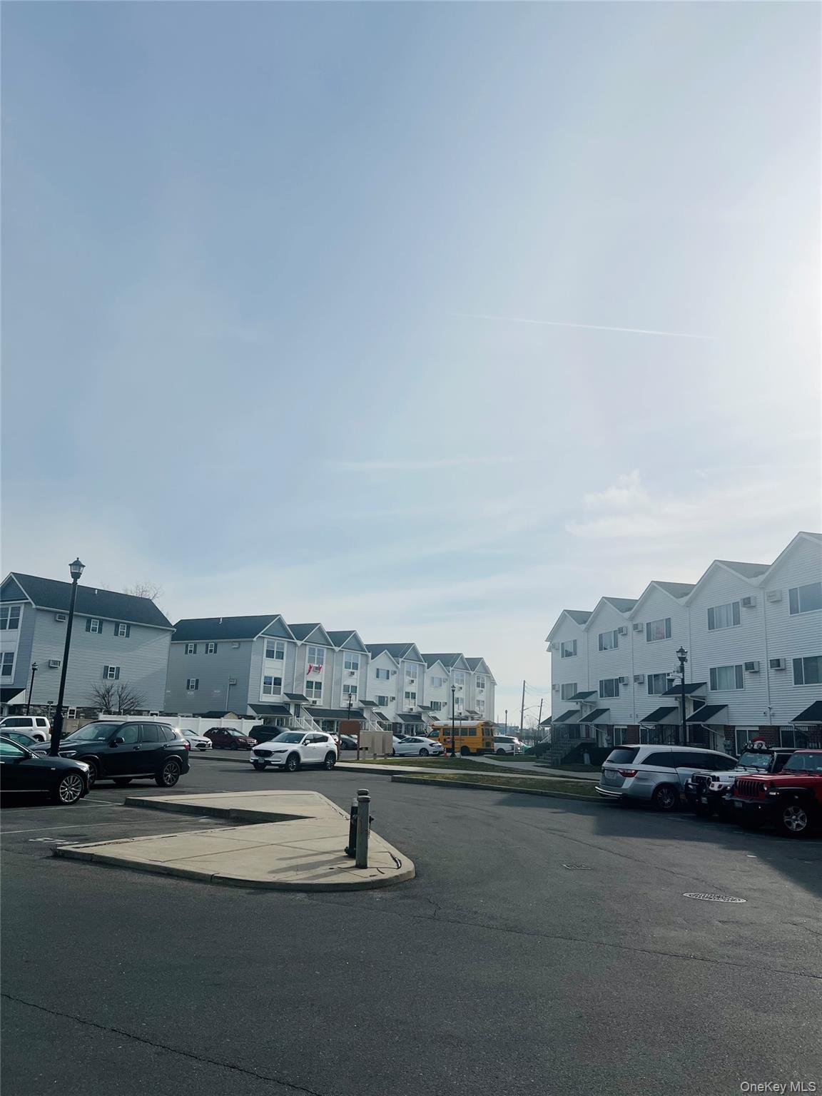 #5 photo, 109 Dolphin Court, Bronx , NY 10473