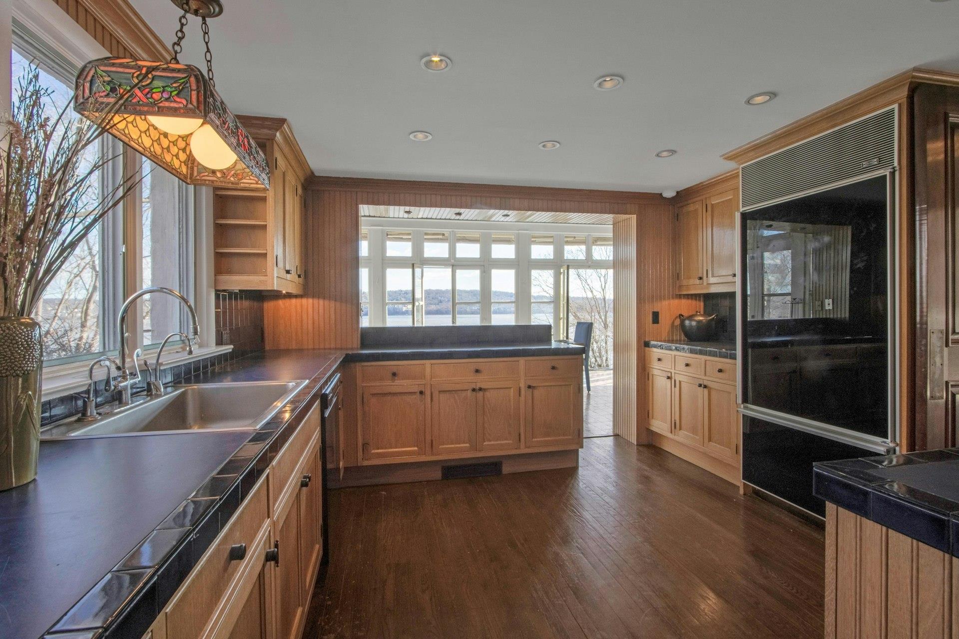 #20 photo, 99 Corbett Lane, Palisades , NY 10964