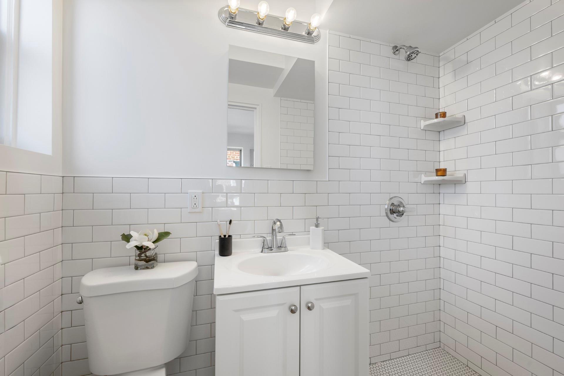 #6 photo, 3850 Hudson Manor Terrace, Bronx , NY 10463