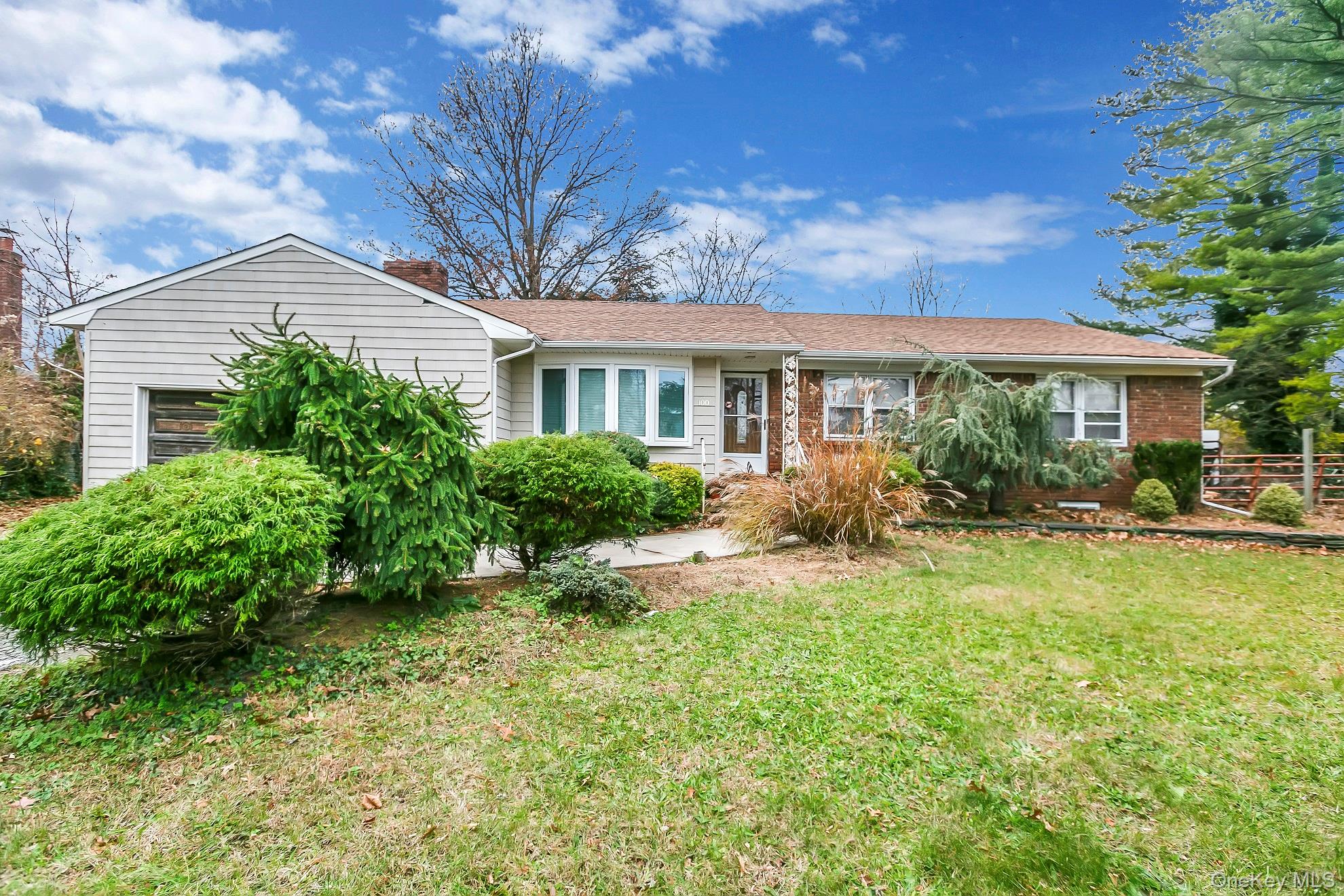 #12 photo, 42 Hempstead Turnpike, ナッソー郡 Farmingdale , NY 11735