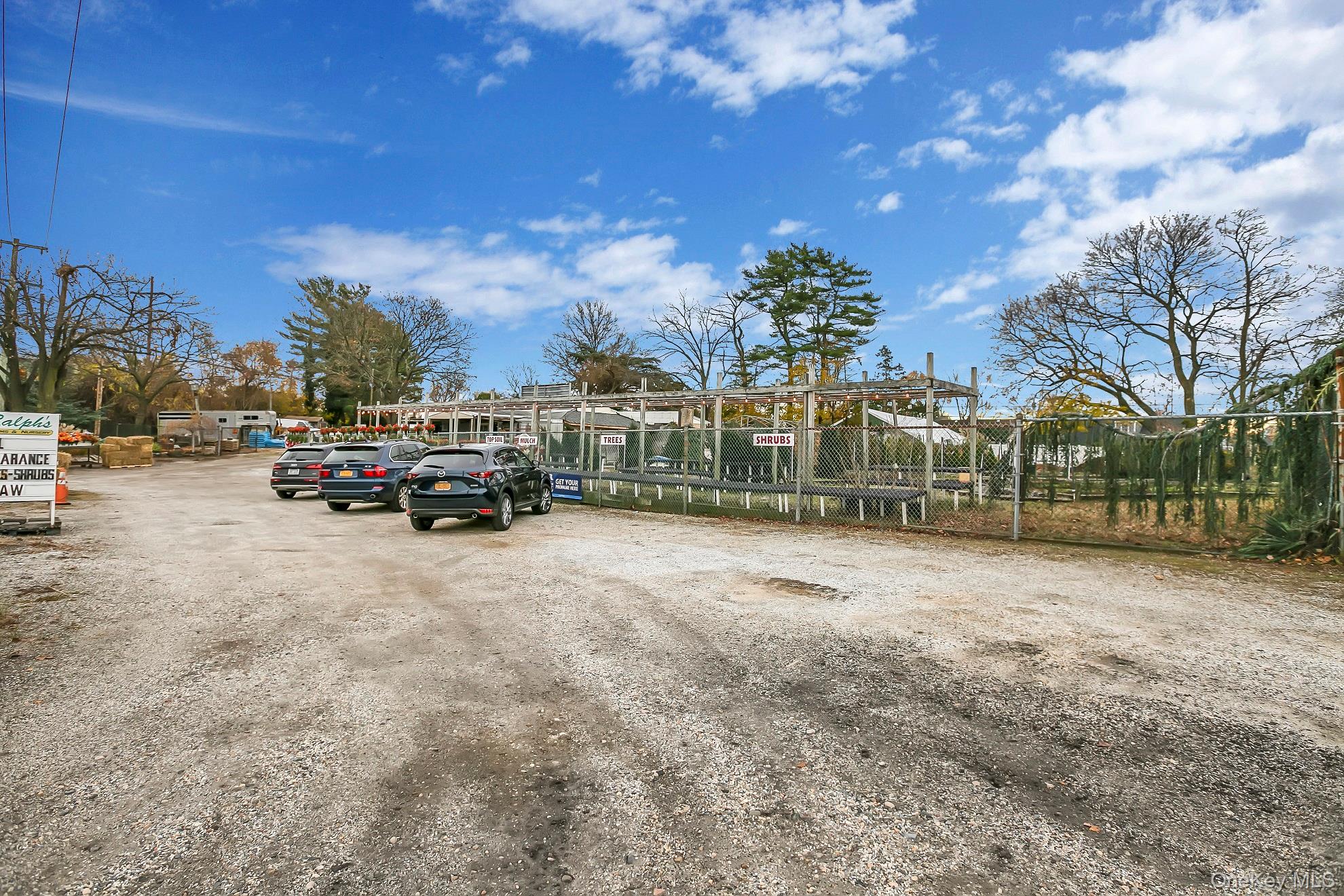 #4 photo, 42 Hempstead Turnpike, ナッソー郡 Farmingdale , NY 11735