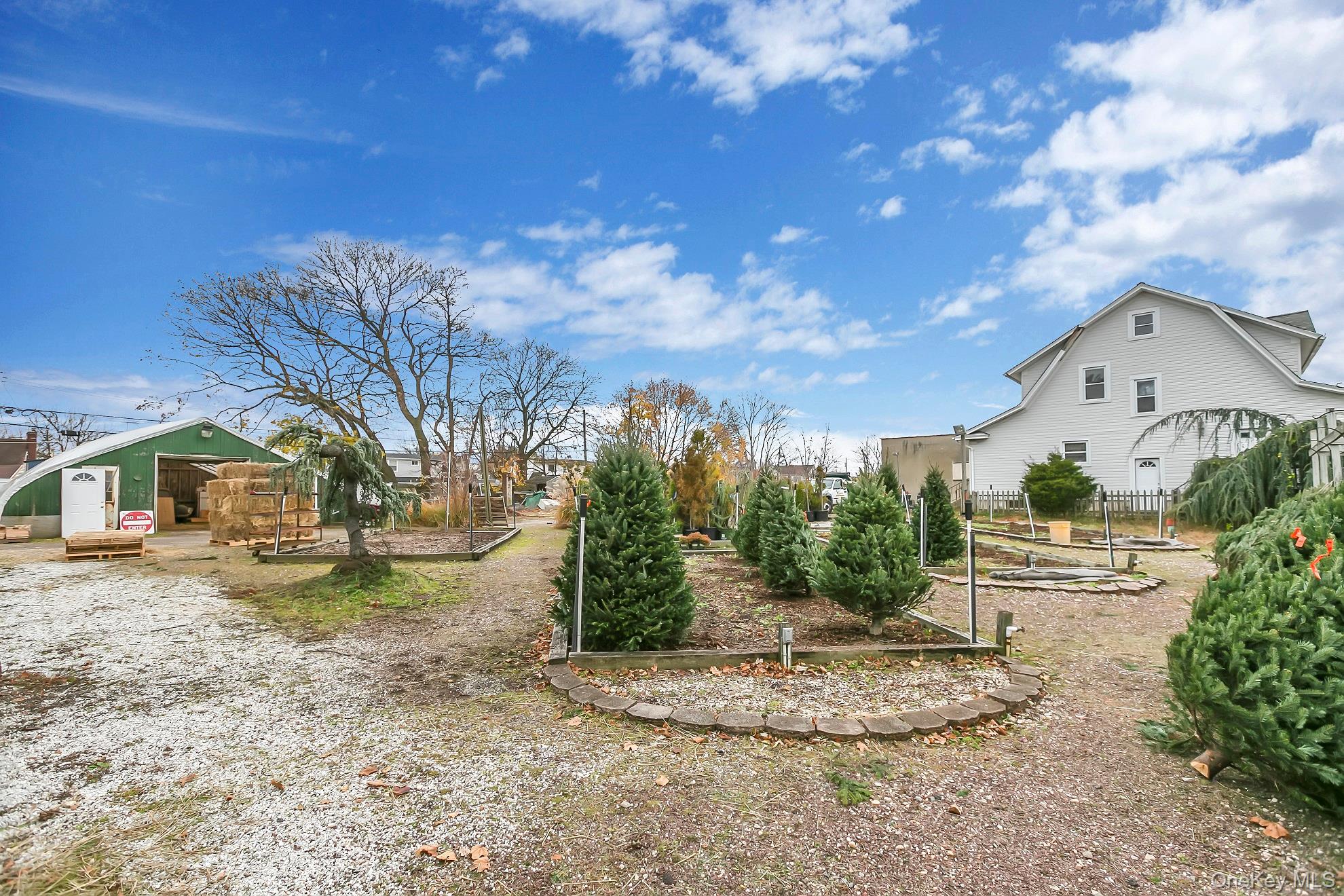 #5 photo, 42 Hempstead Turnpike, ナッソー郡 Farmingdale , NY 11735