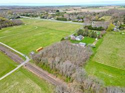 #9 photo, County Rd 48, サフォーク郡 Cutchogue , NY 11935