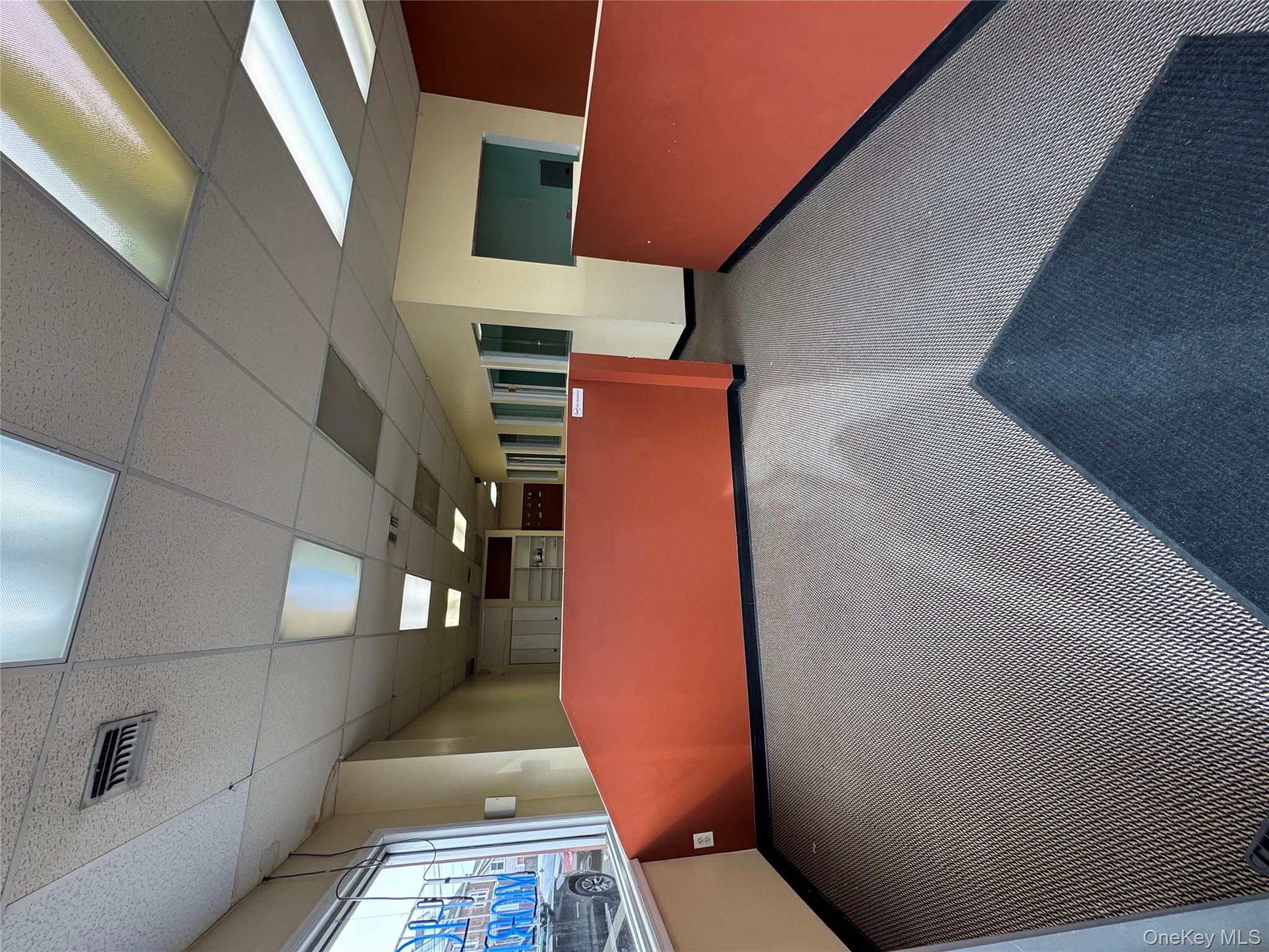 #3 photo, 900 Hempstead Turnpike, ナッソー郡 Franklin Square , NY 11010