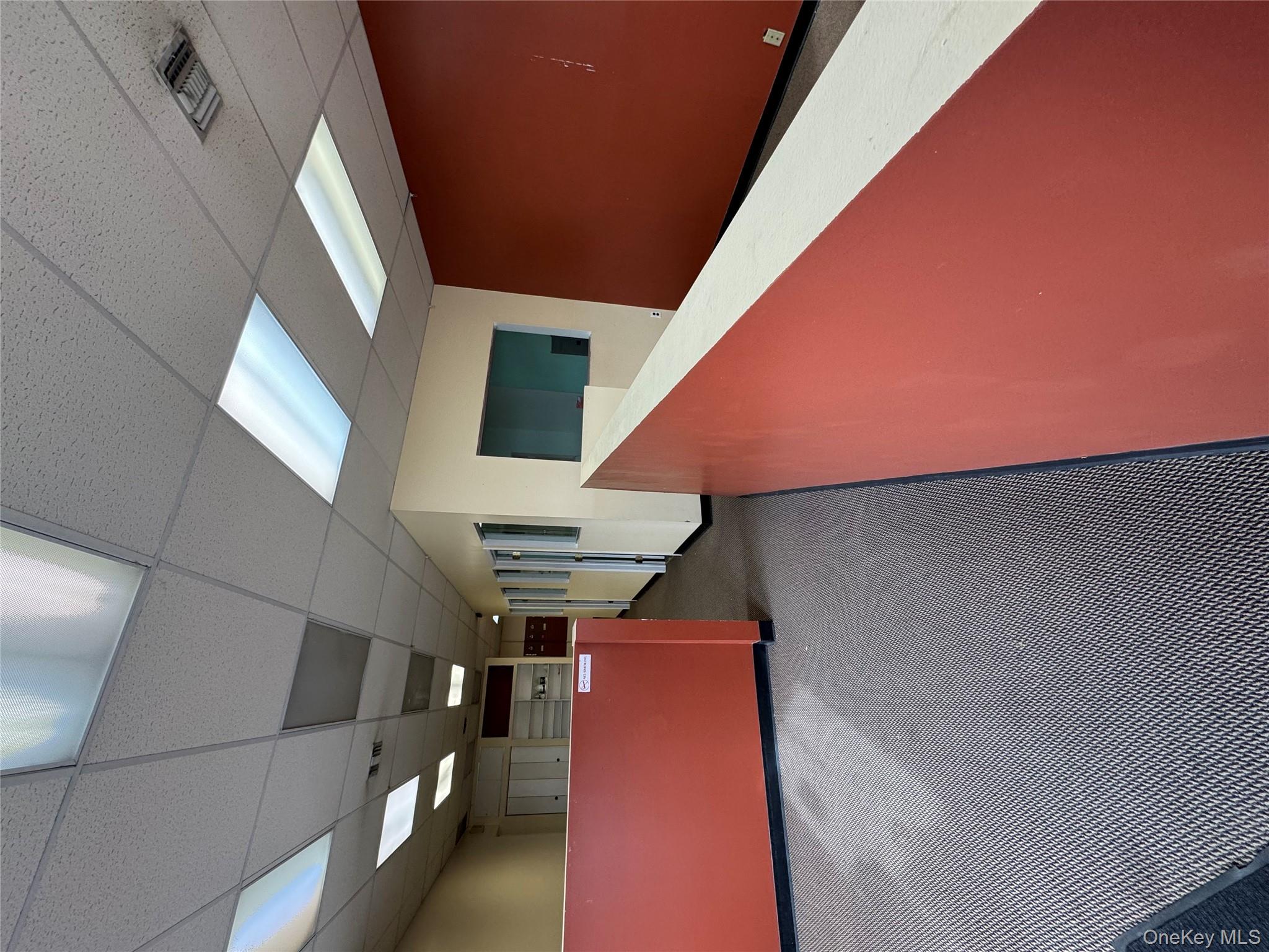 #4 photo, 900 Hempstead Turnpike, ナッソー郡 Franklin Square , NY 11010