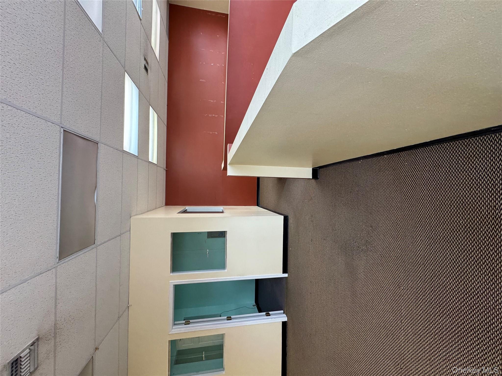 #8 photo, 900 Hempstead Turnpike, ナッソー郡 Franklin Square , NY 11010