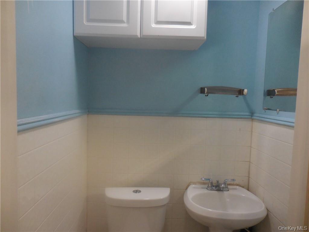 #10 photo, 2899 US Route 9w, New Windsor , NY 12553